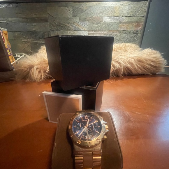 Michael Kors Rose Gold Chronograph Watch - Picture 3 of 7